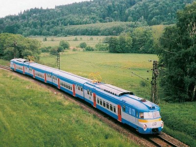 Řada 451/452 : Popis elektrické pantografové jednotky 451 a 452